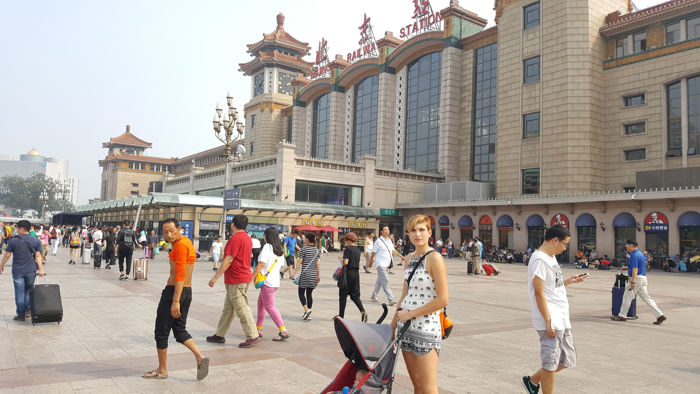 ¿Cómo llegar de España a China? Nuestra llegada a Beijing