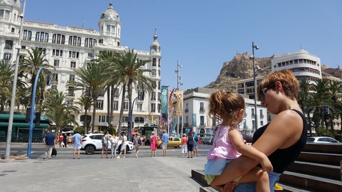 ¿Visitar en verano Alicante es buena idea?