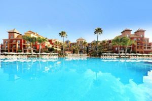 iberostar malaga playa 300x200 - Hoteles con toboganes en Andalucía para viajar con niños